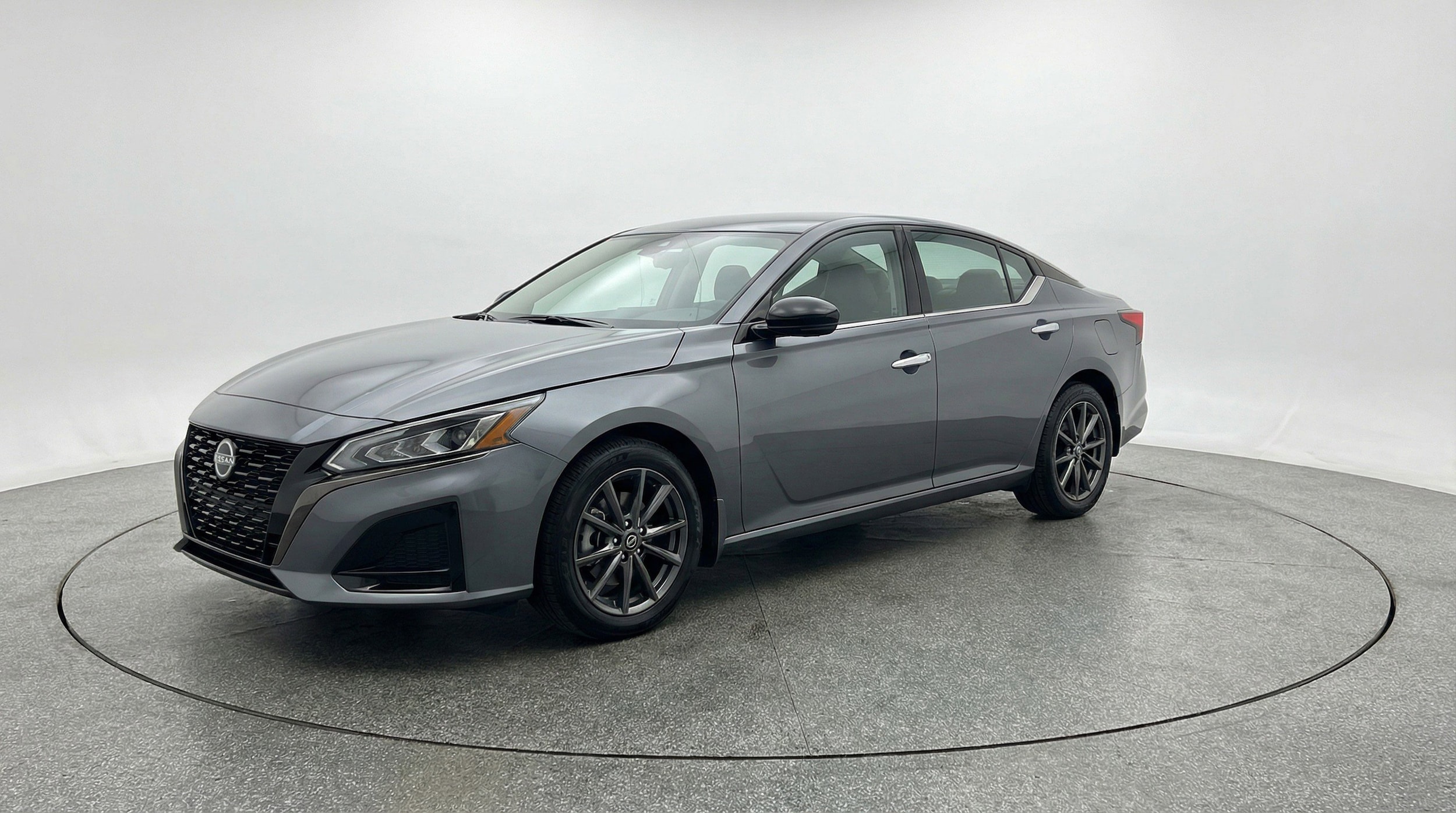 Thumbnail: 2025 Nissan Altima - 3