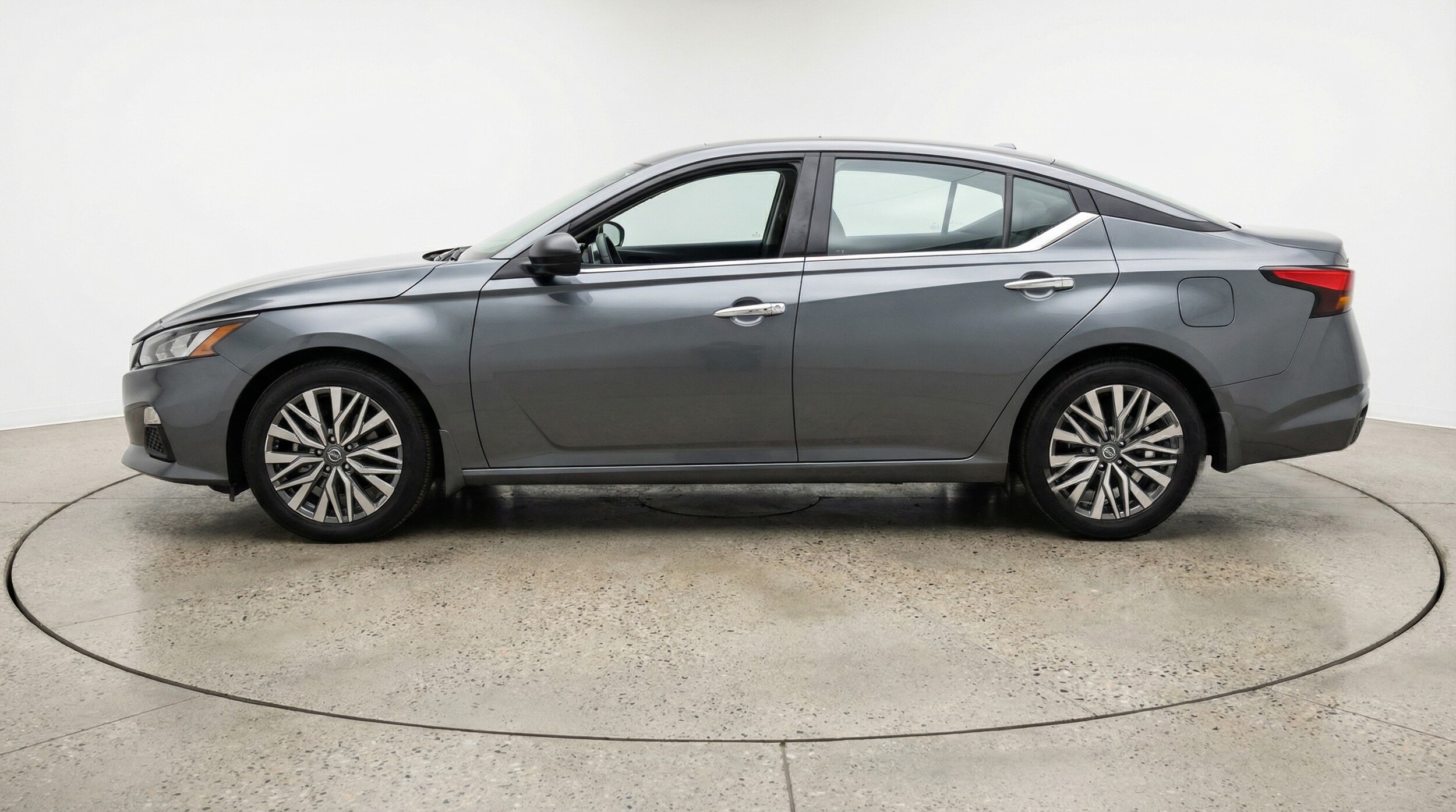 Thumbnail: 2025 Nissan Altima - 4