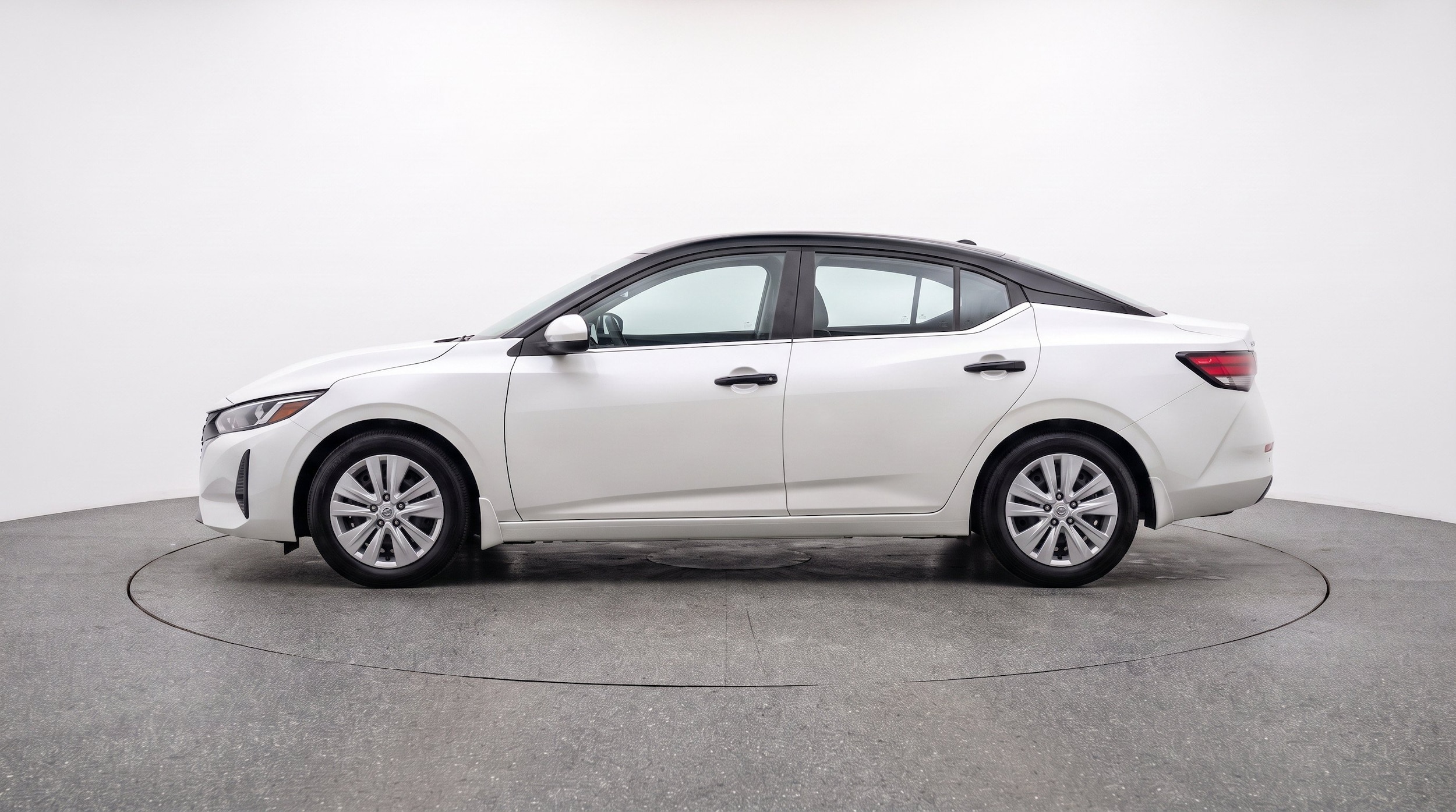 Thumbnail: 2025 Nissan Sentra - 5