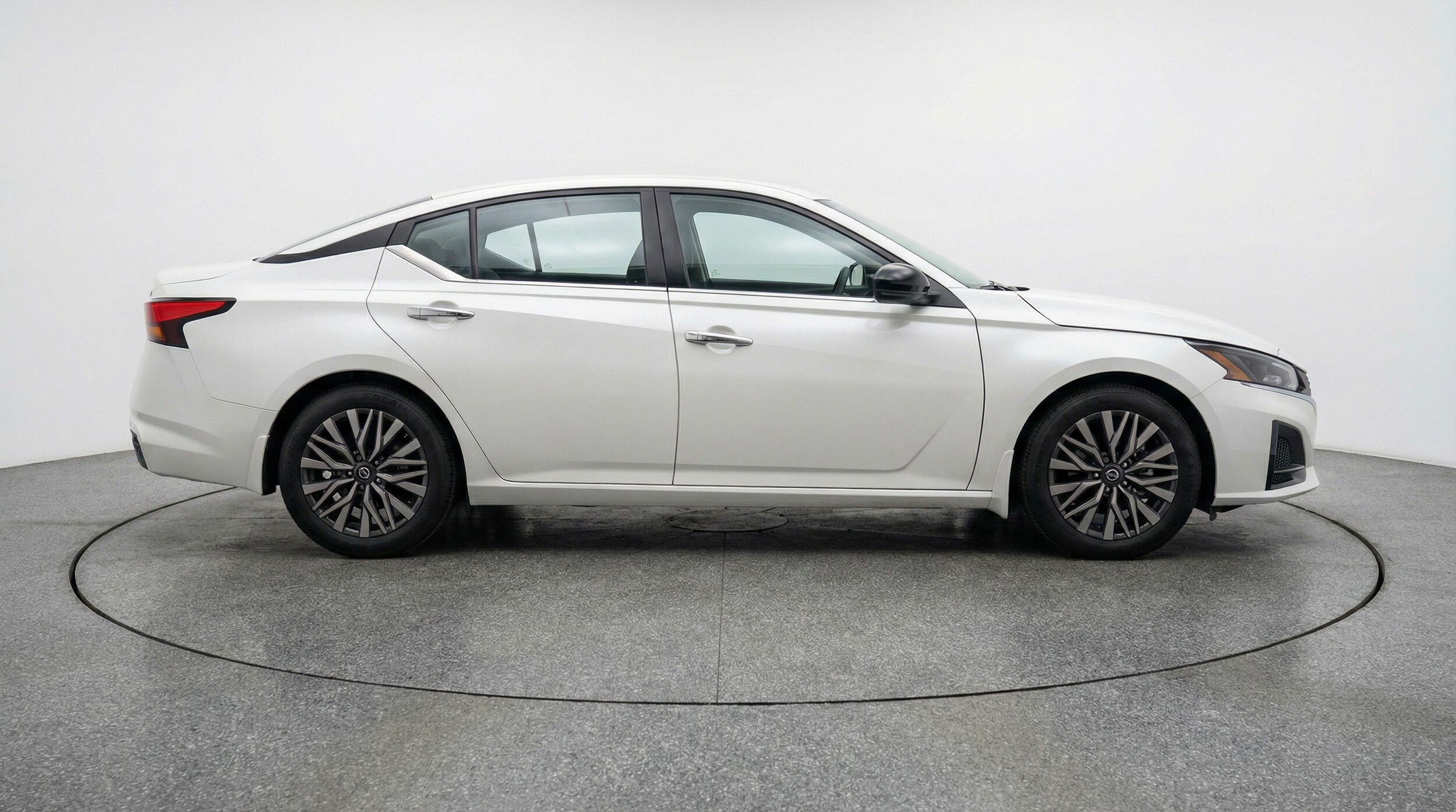 Thumbnail: 2025 Nissan Altima - 8