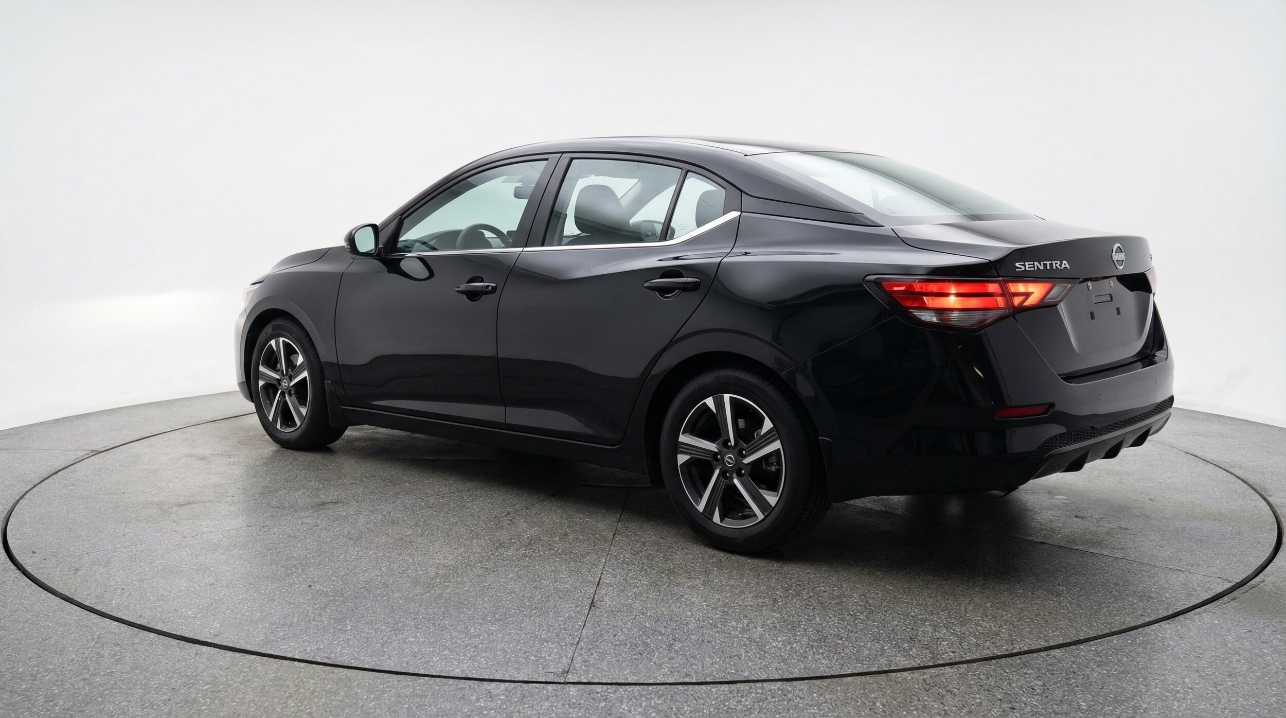 Thumbnail: 2025 Nissan Sentra - 5