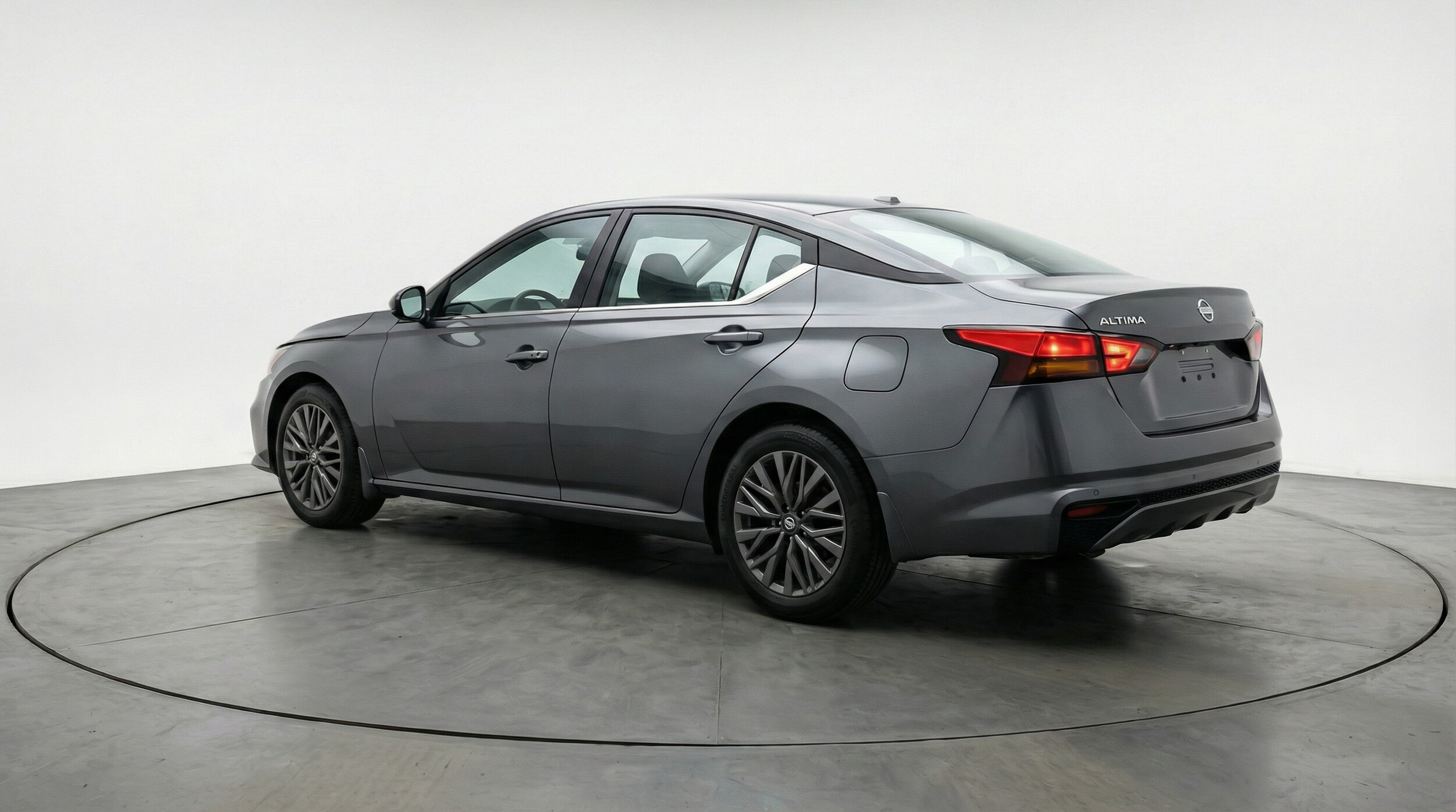 Thumbnail: 2025 Nissan Altima - 5