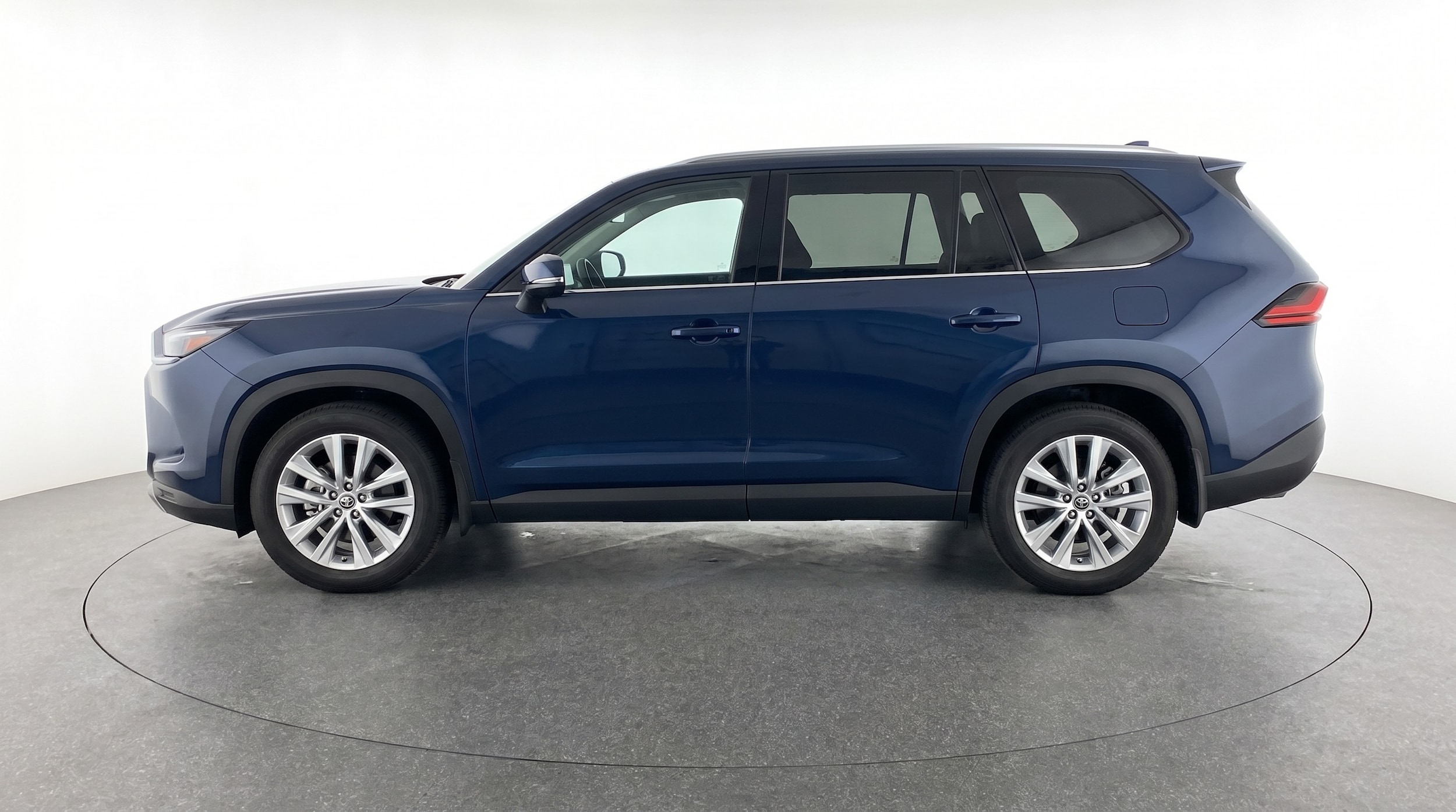 Thumbnail: 2025 Toyota Grand Highlander - 4