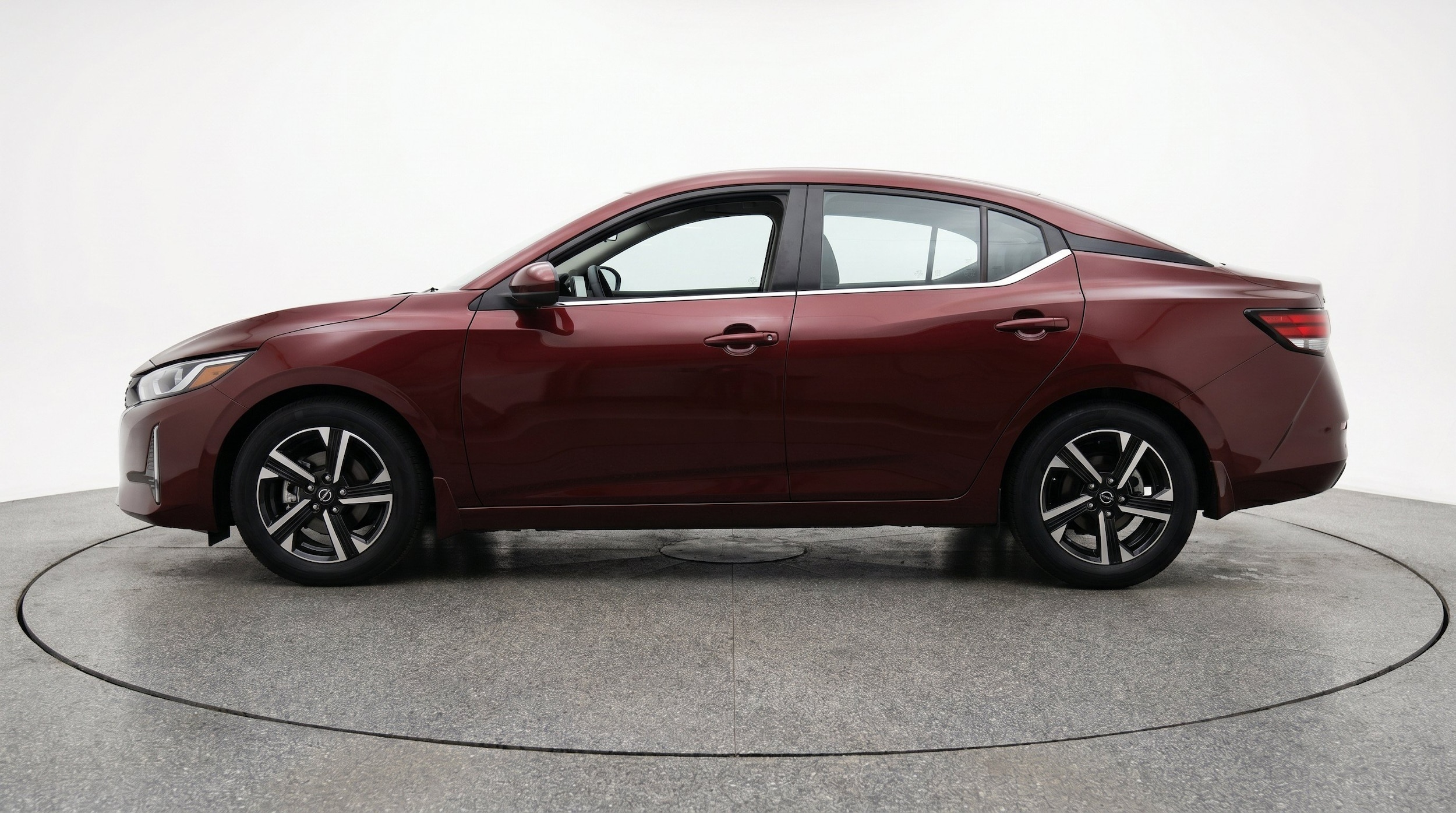 Thumbnail: 2025 Nissan Sentra - 5