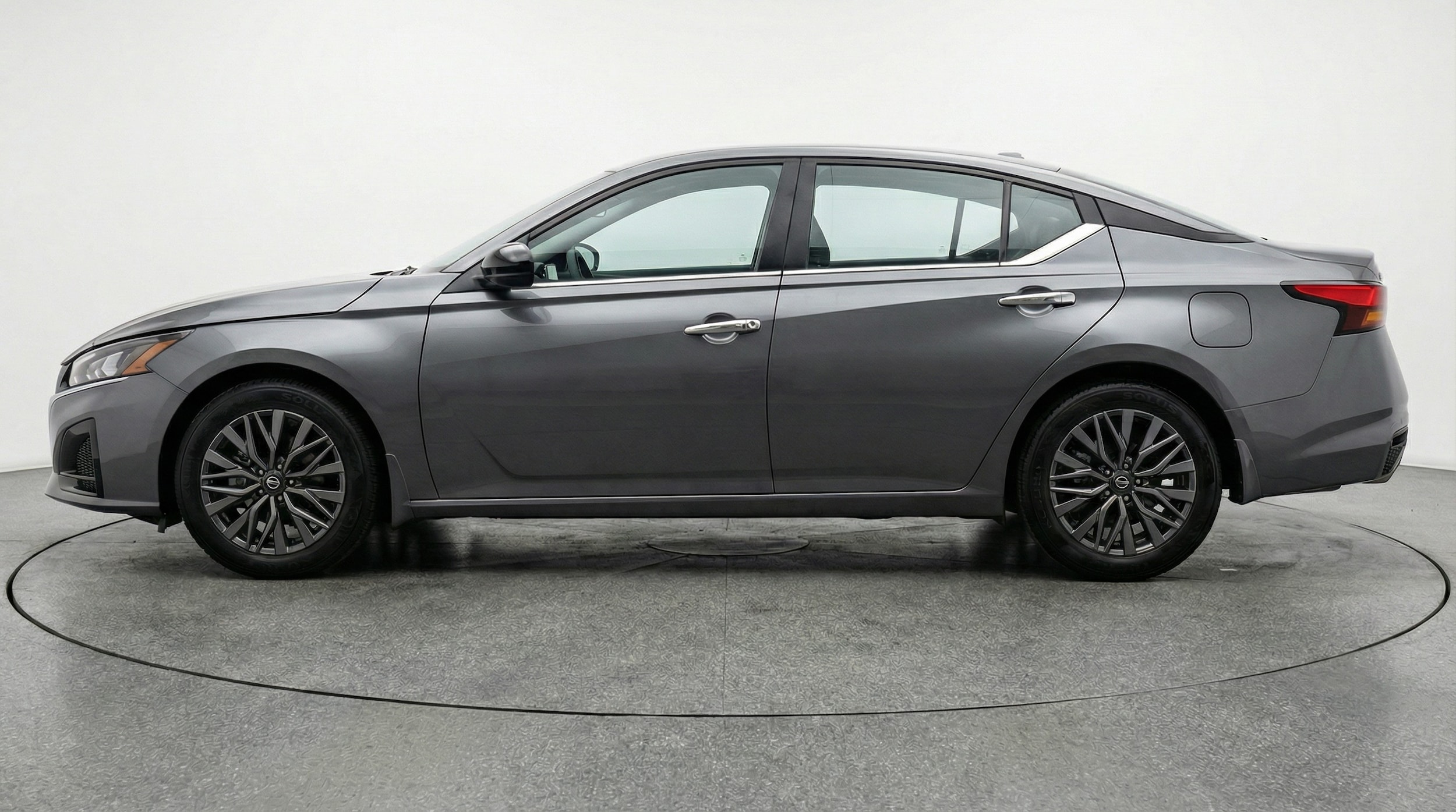 Thumbnail: 2025 Nissan Altima - 4