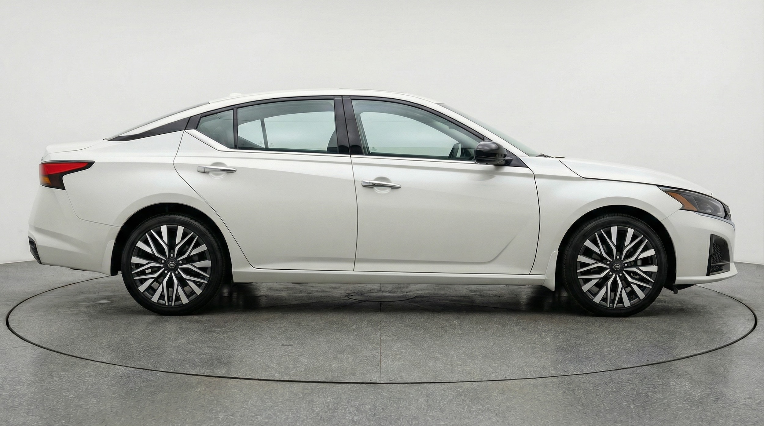 Thumbnail: 2025 Nissan Altima - 8