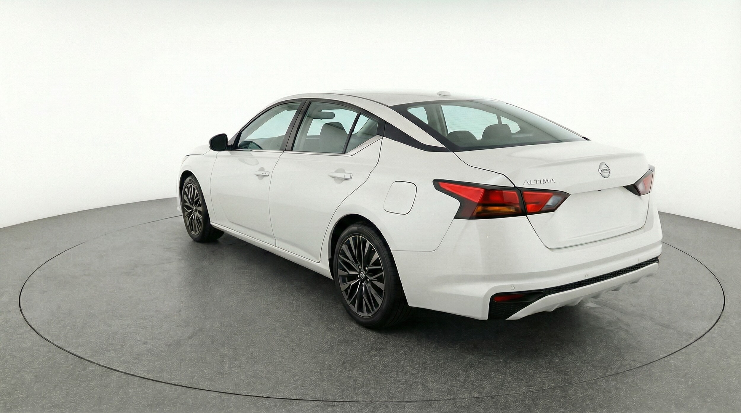 Thumbnail: 2025 Nissan Altima - 5