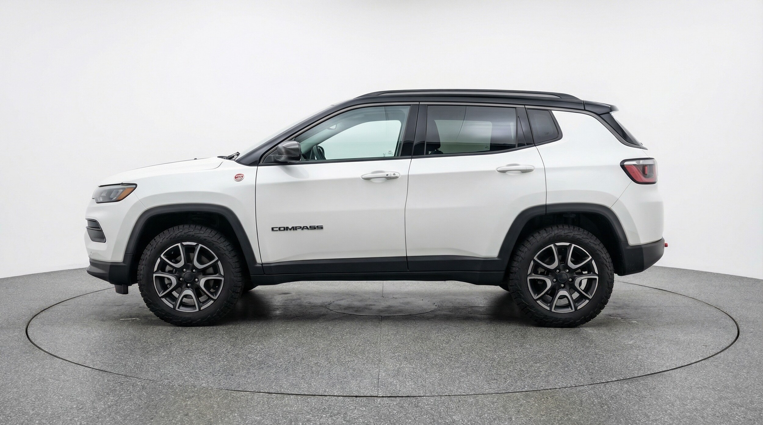 Thumbnail: 2025 Jeep Compass - 4