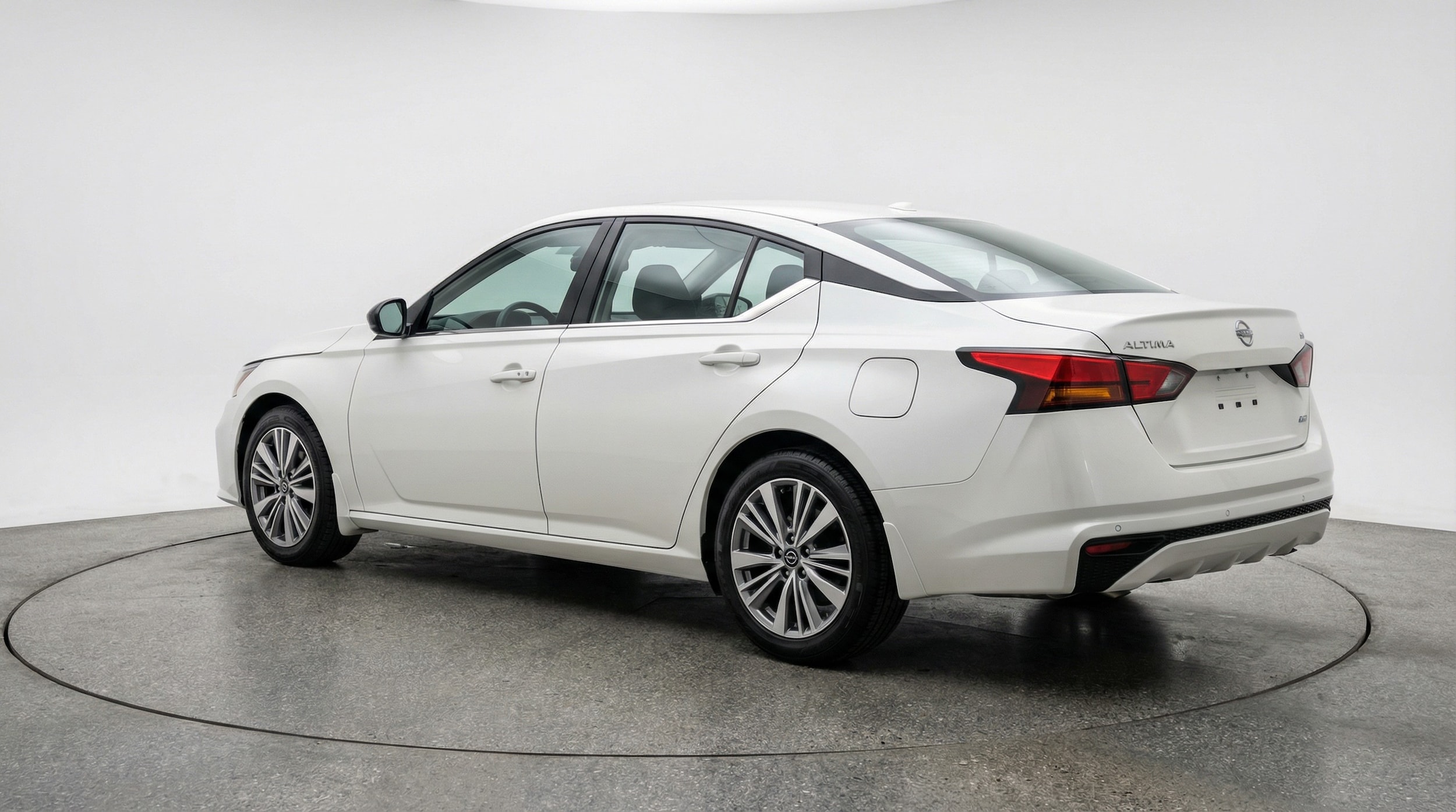 Thumbnail: 2025 Nissan Altima - 5