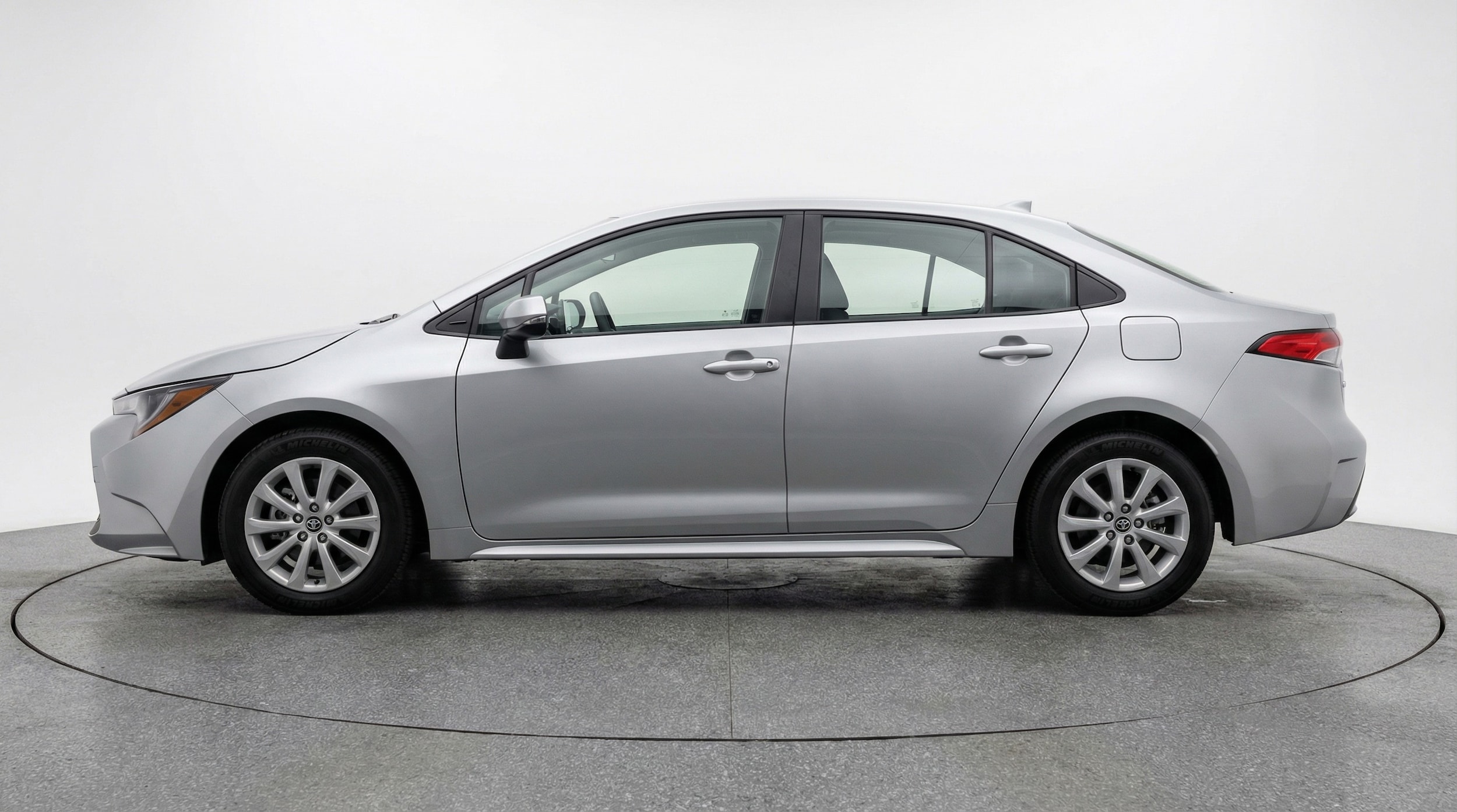 Thumbnail: 2025 Toyota Corolla Cross - 4