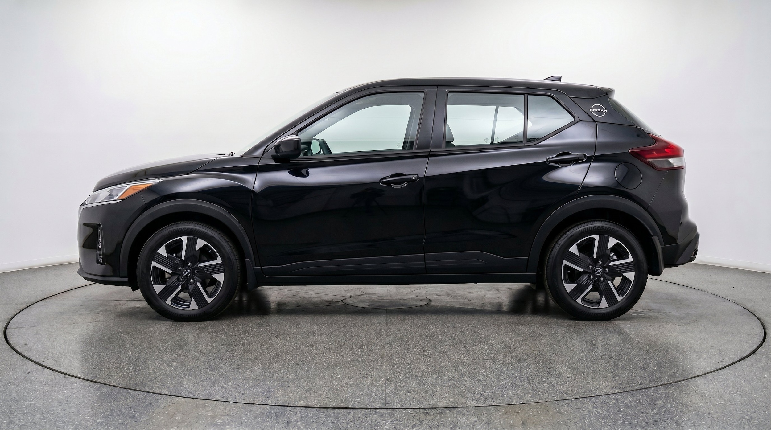 Thumbnail: 2026 Nissan Kicks - 5