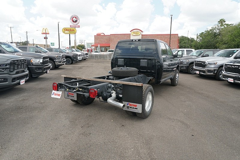 2025 RAM 3500 Chassis Tradesman - Photo 7
