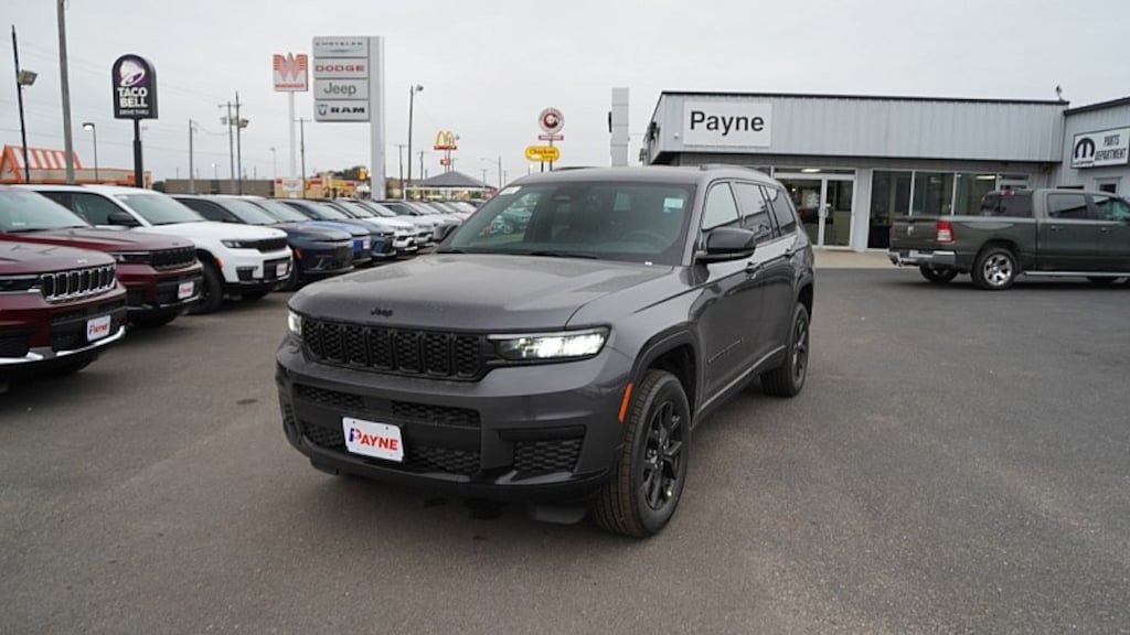 New 2025 Jeep Grand Cherokee L ALTITUDE 4X2 Sport Utility