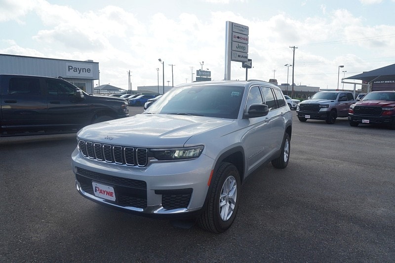 2026 Jeep Grand Cherokee L LAREDO 4X2