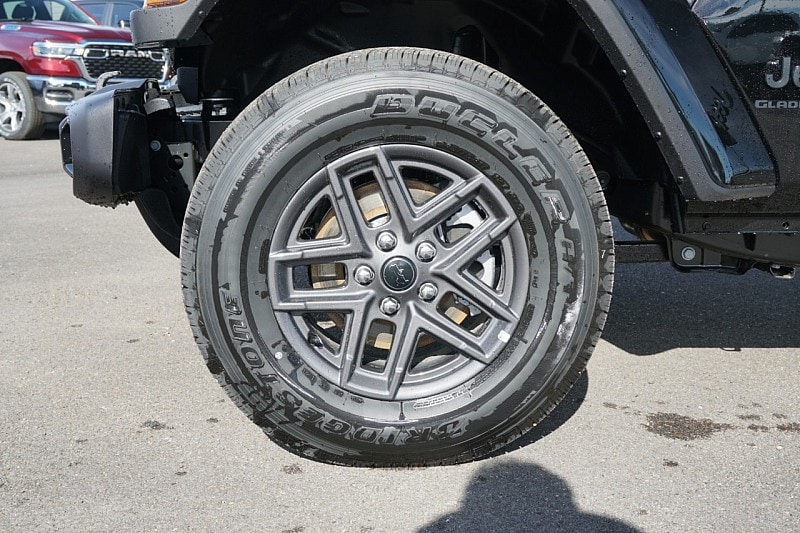 2025 Jeep Gladiator Sport S - Photo 14
