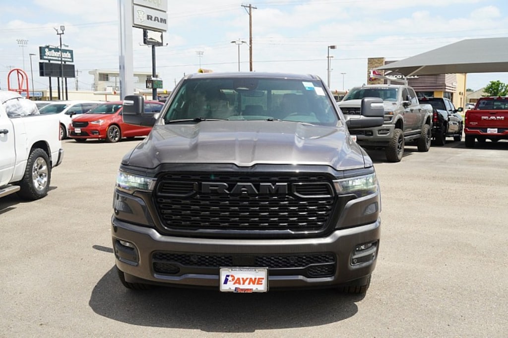 New 2026 Ram 1500 LONE STAR CREW CAB 4X2 5'7 BOX Pickup