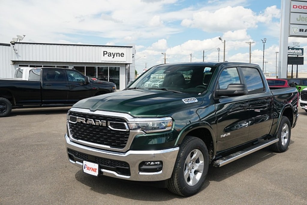New 2026 Ram 1500 LONE STAR CREW CAB 4X2 5'7 BOX Pickup