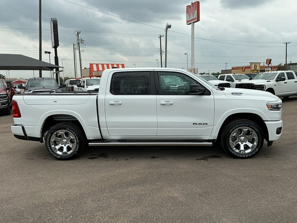 New 2026 Ram 1500 LONE STAR CREW CAB 4X4 5'7 BOX Pickup