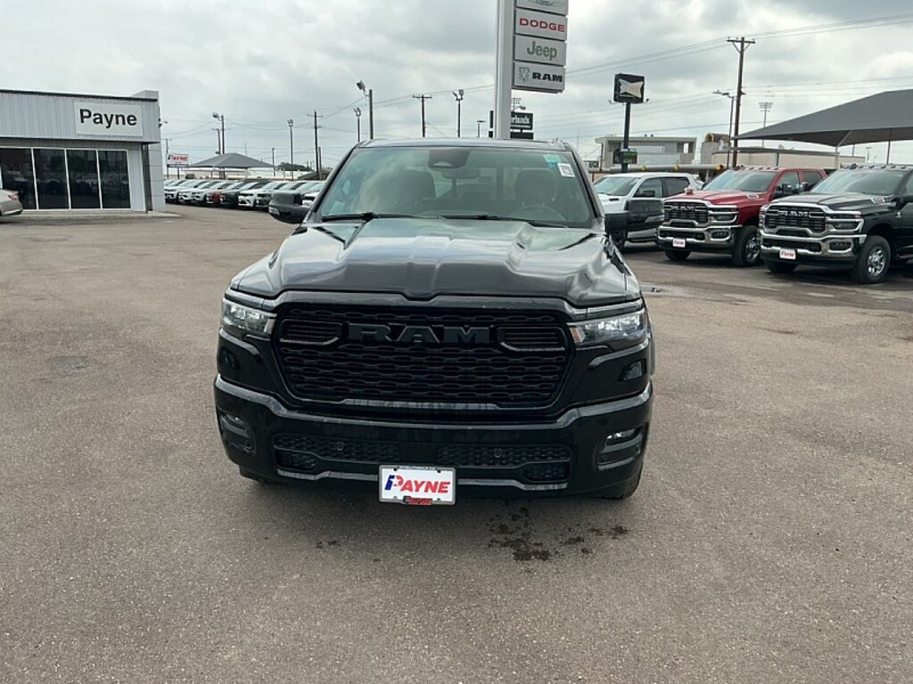 New 2026 RAM 1500 LONE STAR CREW CAB 4X2 5'7 BOX Pickup