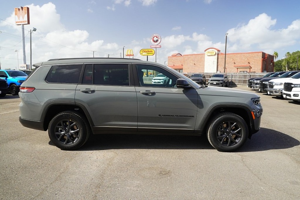 New 2027 Jeep Grand Cherokee L Laredo Altitude Sport Utility