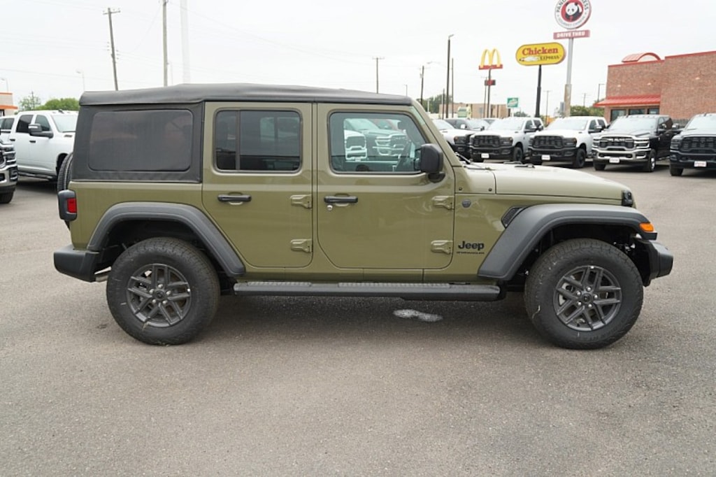 New 2026 Jeep Wrangler 4-DOOR SPORT S Sport Utility