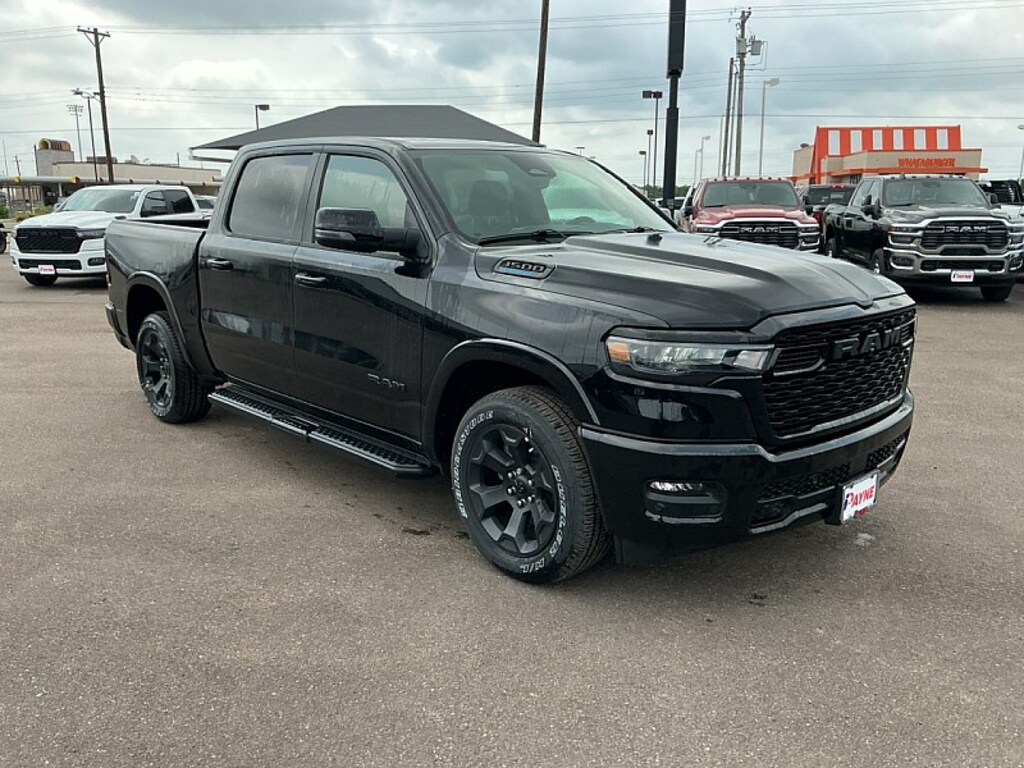 New 2026 RAM 1500 LONE STAR CREW CAB 4X2 5'7 BOX Pickup