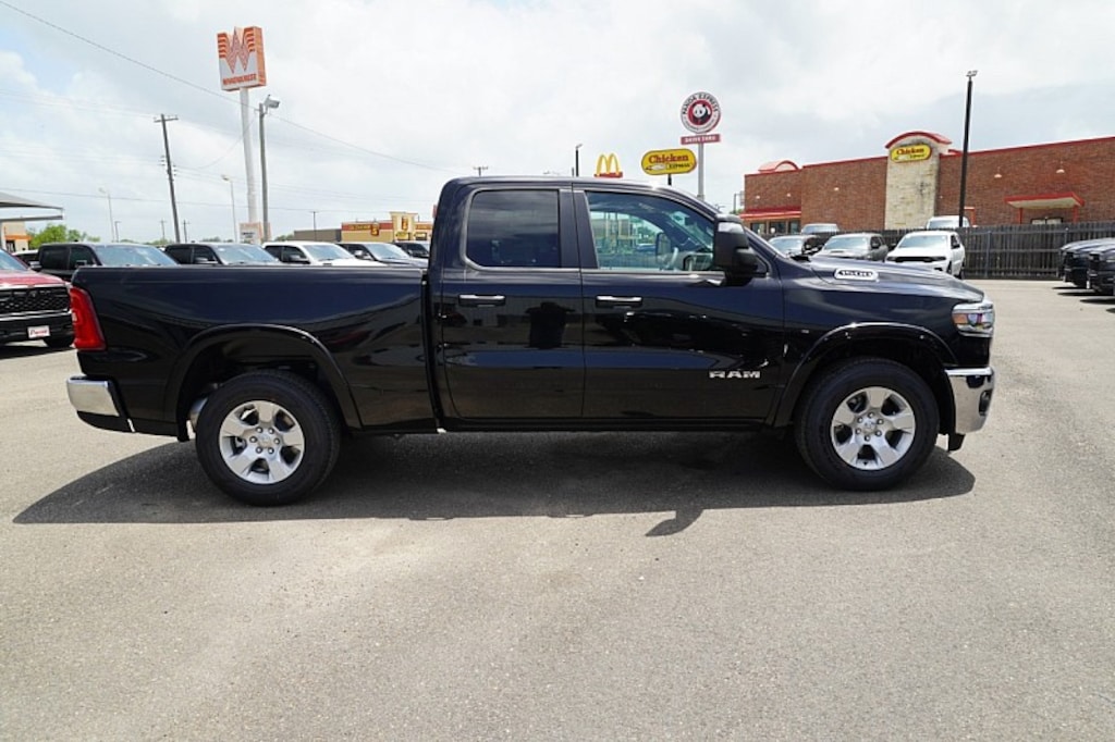New 2026 Ram 1500 LONE STAR QUAD CAB 4X2 6'4 BOX Pickup