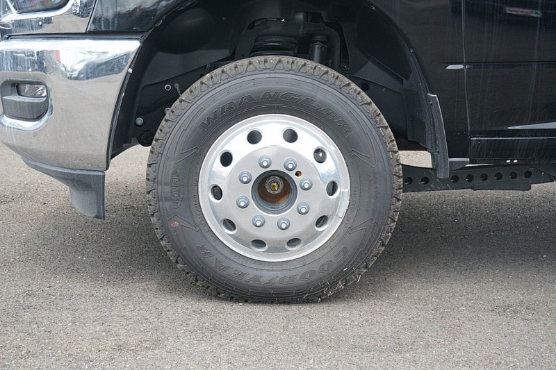2025 RAM 3500 Chassis Tradesman - Photo 12