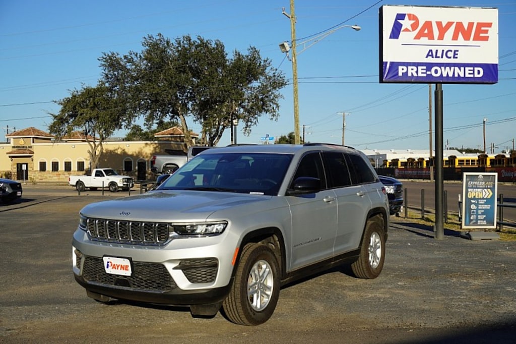 Used 2023 JEEP GRAND CHEROKEE
