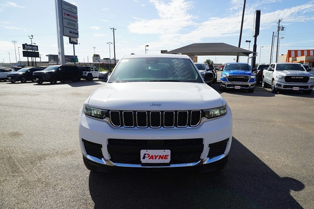 New 2026 Jeep Grand Cherokee L LAREDO 4X2 Sport Utility