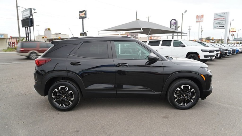 Used 2023 Chevrolet Trailblazer LT Compact SUV