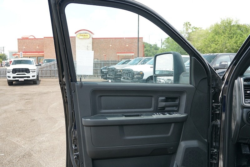 2025 RAM 3500 Chassis Tradesman - Photo 13