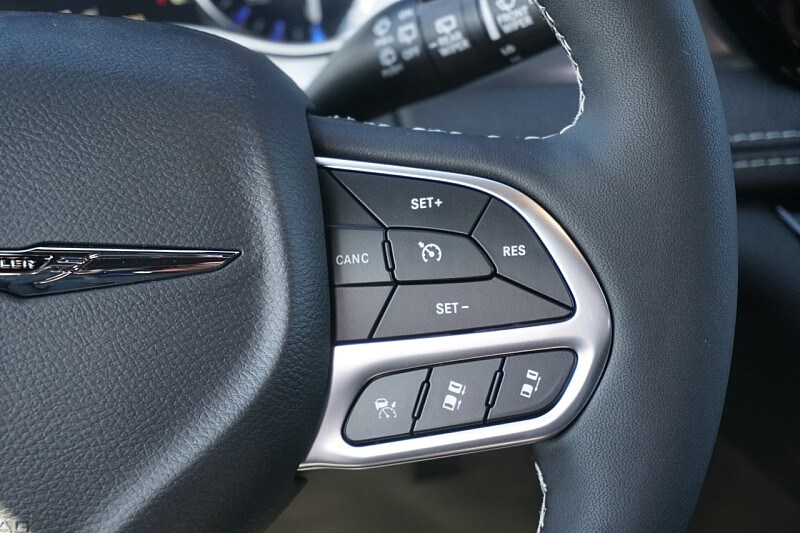 2026 Chrysler Pacifica Select - Photo 20