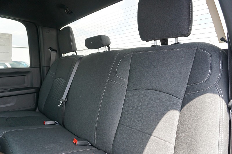 2025 RAM 3500 Chassis Tradesman - Photo 17