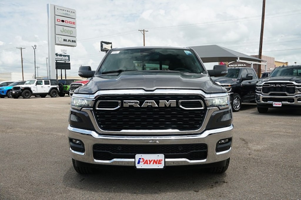 New 2026 RAM 1500 BIGHORN/LONESTAR CREW 4X2 LONE STAR CREW CAB 4X2 5'7 BOX Pickup