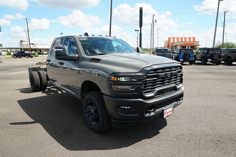 2026 RAM 3500 Chassis Tradesman - Photo 16