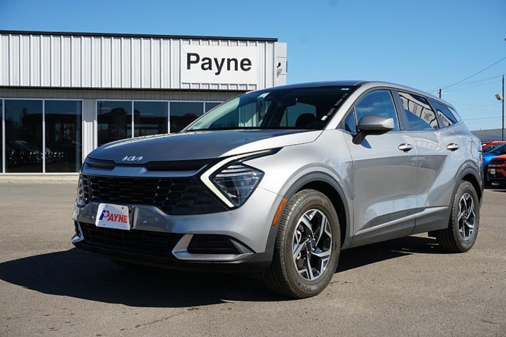 Used 2024 Kia Sportage LX Compact SUV