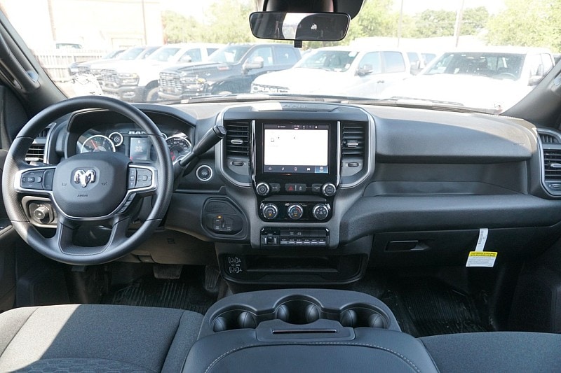 2025 RAM 3500 Chassis Tradesman - Photo 18