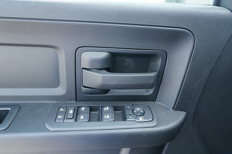 2026 RAM 3500 Chassis Tradesman - Photo 29