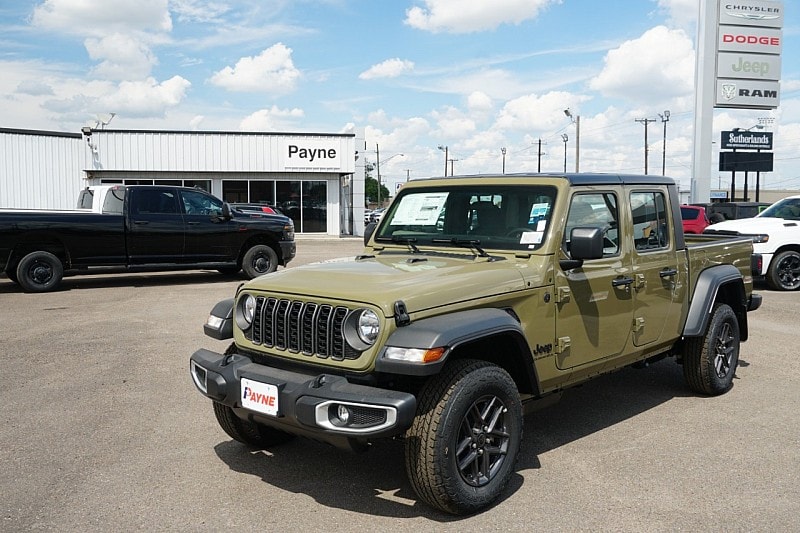 2026 Jeep Gladiator Sport Auto's photo