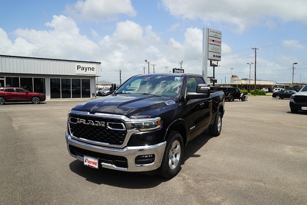 New 2026 Ram 1500 LONE STAR QUAD CAB 4X2 6'4 BOX Pickup