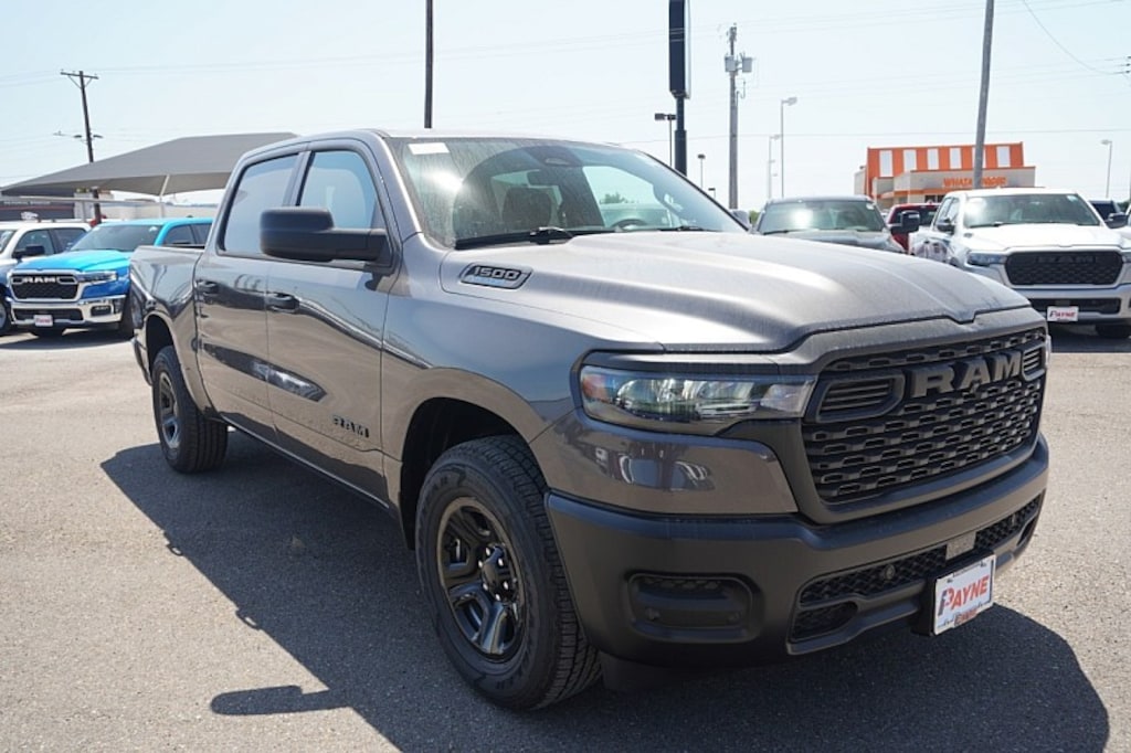 New 2026 Ram 1500 TRADESMAN CREW CAB 4X2 5'7 BOX Pickup