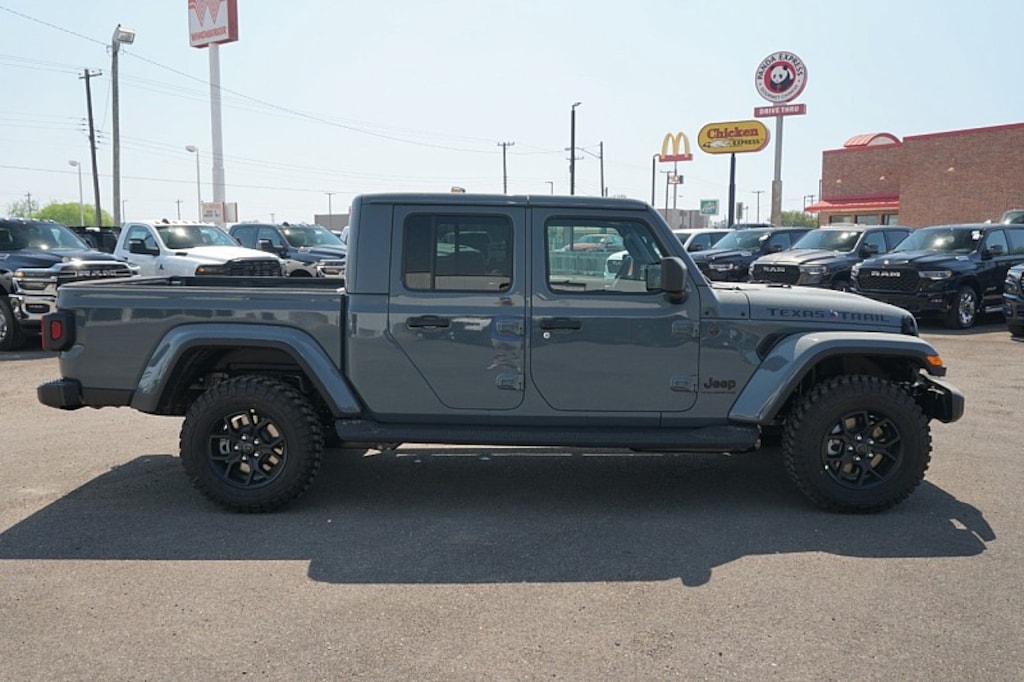 New 2026 Jeep Gladiator Texas Trail Pickup