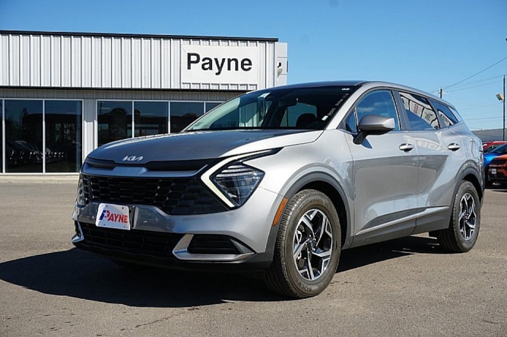 Used 2024 Kia Sportage LX Compact SUV
