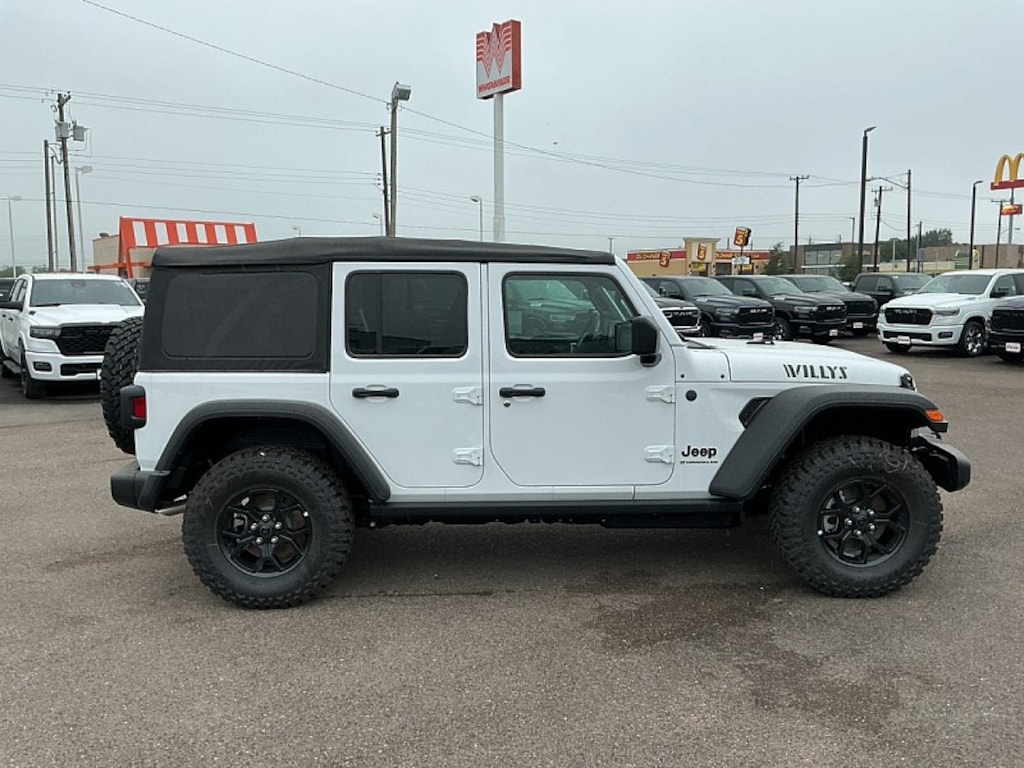 New 2026 Jeep Wrangler 4-DOOR WILLYS Sport Utility