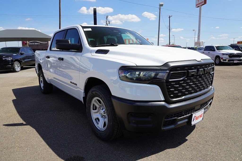 New 2026 Ram 1500 TRADESMAN CREW CAB 4X2 5'7 BOX Pickup