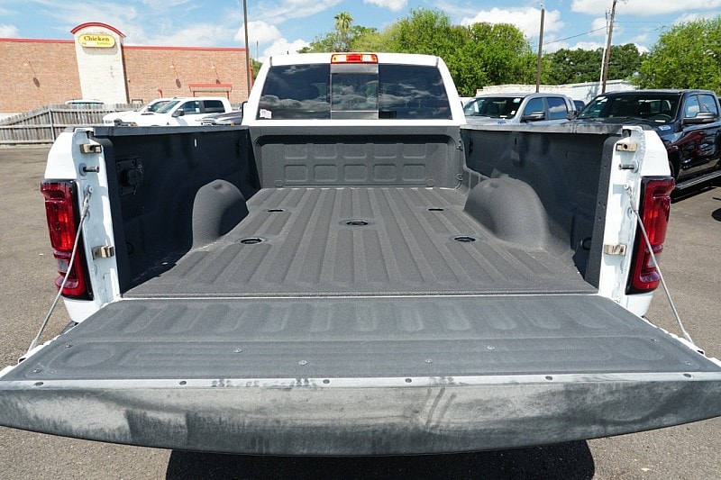 2025 RAM 2500 Tradesman - Photo 10