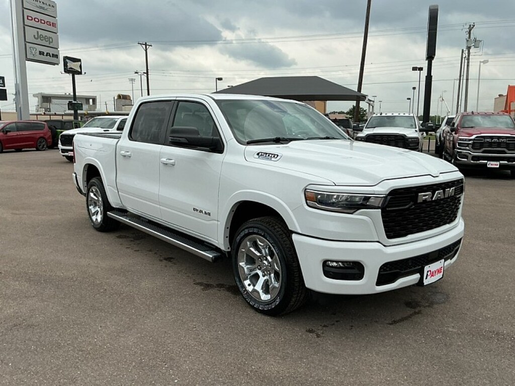 New 2026 Ram 1500 LONE STAR CREW CAB 4X4 5'7 BOX Pickup