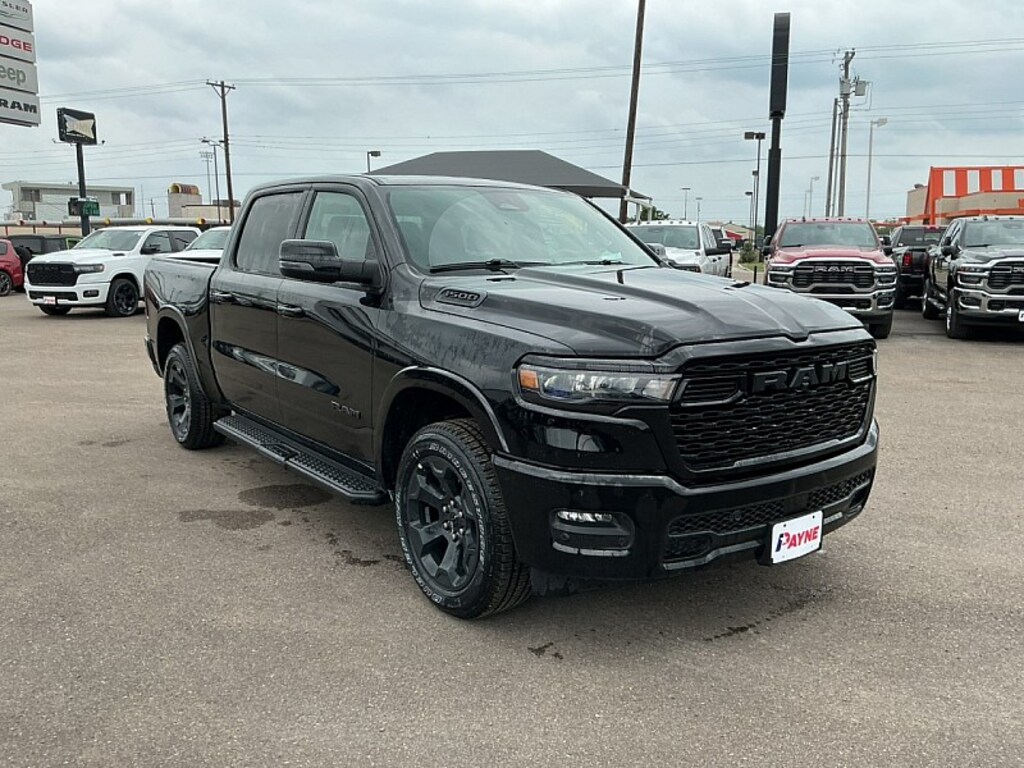 New 2026 Ram 1500 LONE STAR CREW CAB 4X2 5'7 BOX Pickup