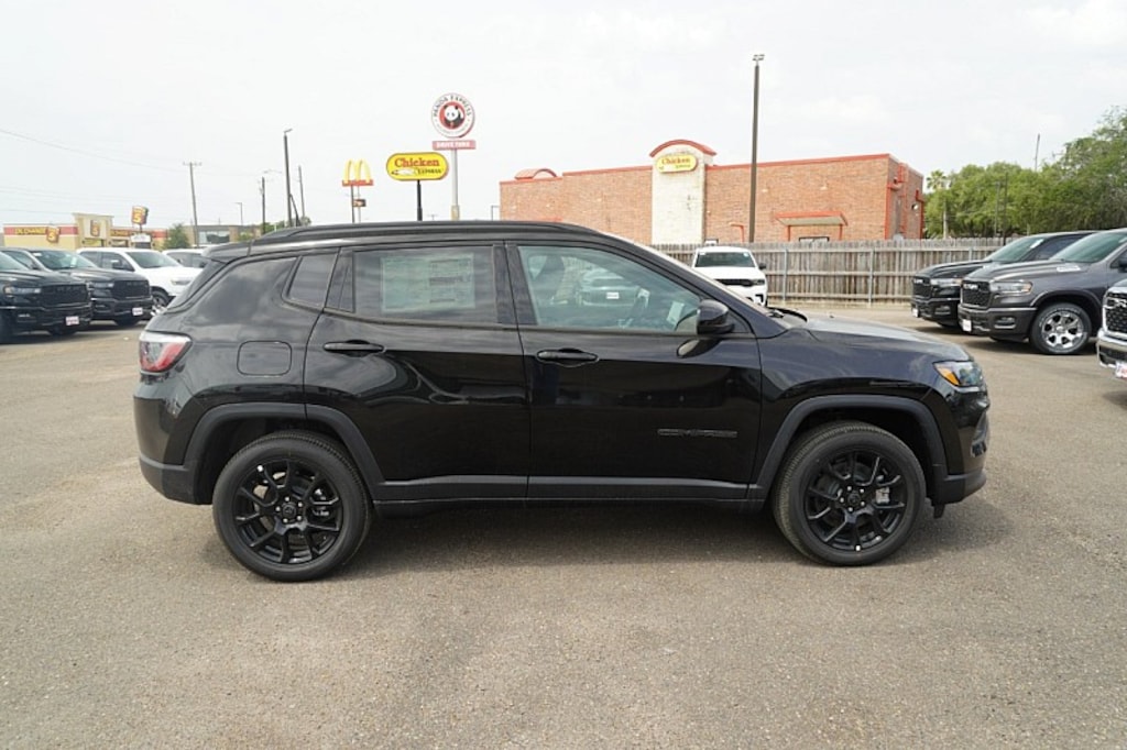 New 2026 Jeep Compass LATITUDE ALTITUDE 4X4 Sport Utility